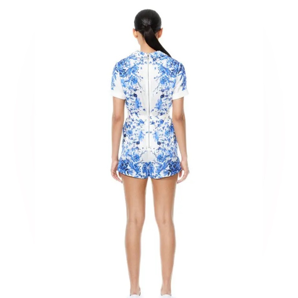 Alice + Olivia Leighton Blue White Floral Romper, Size US 2 - Picture 3 of 8